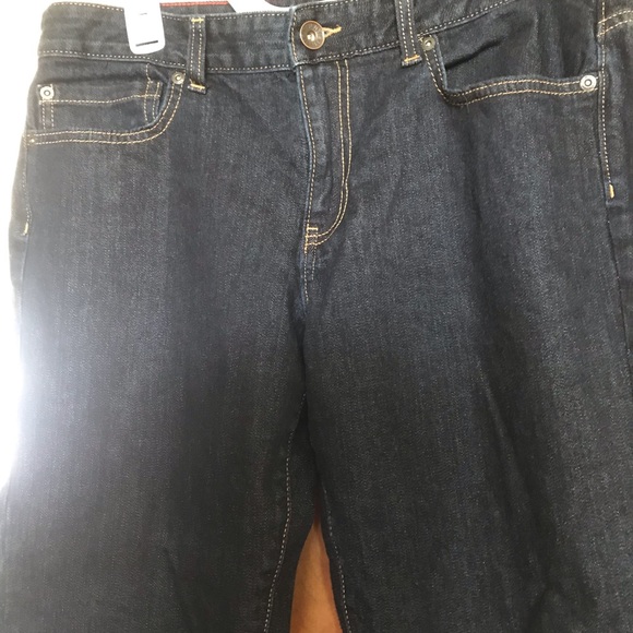 Tommy Hilfiger 30” Inseam Classic Straight Jeans - Picture 5 of 7